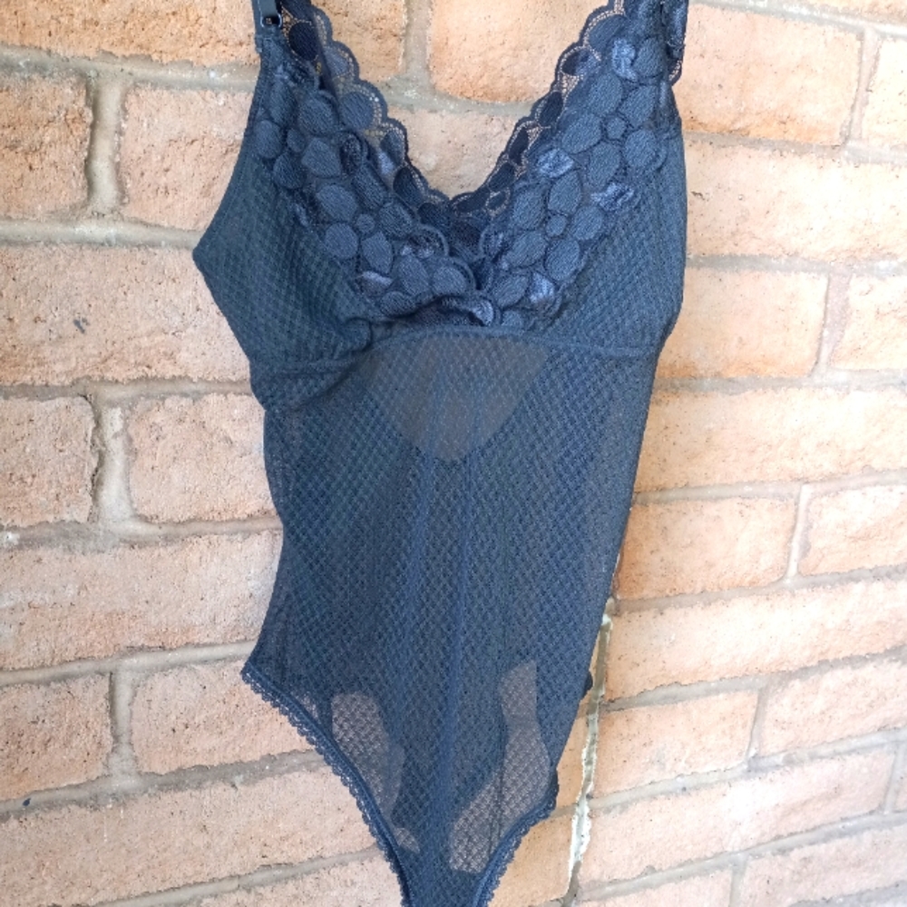 XL lace bodysuit by Aerie